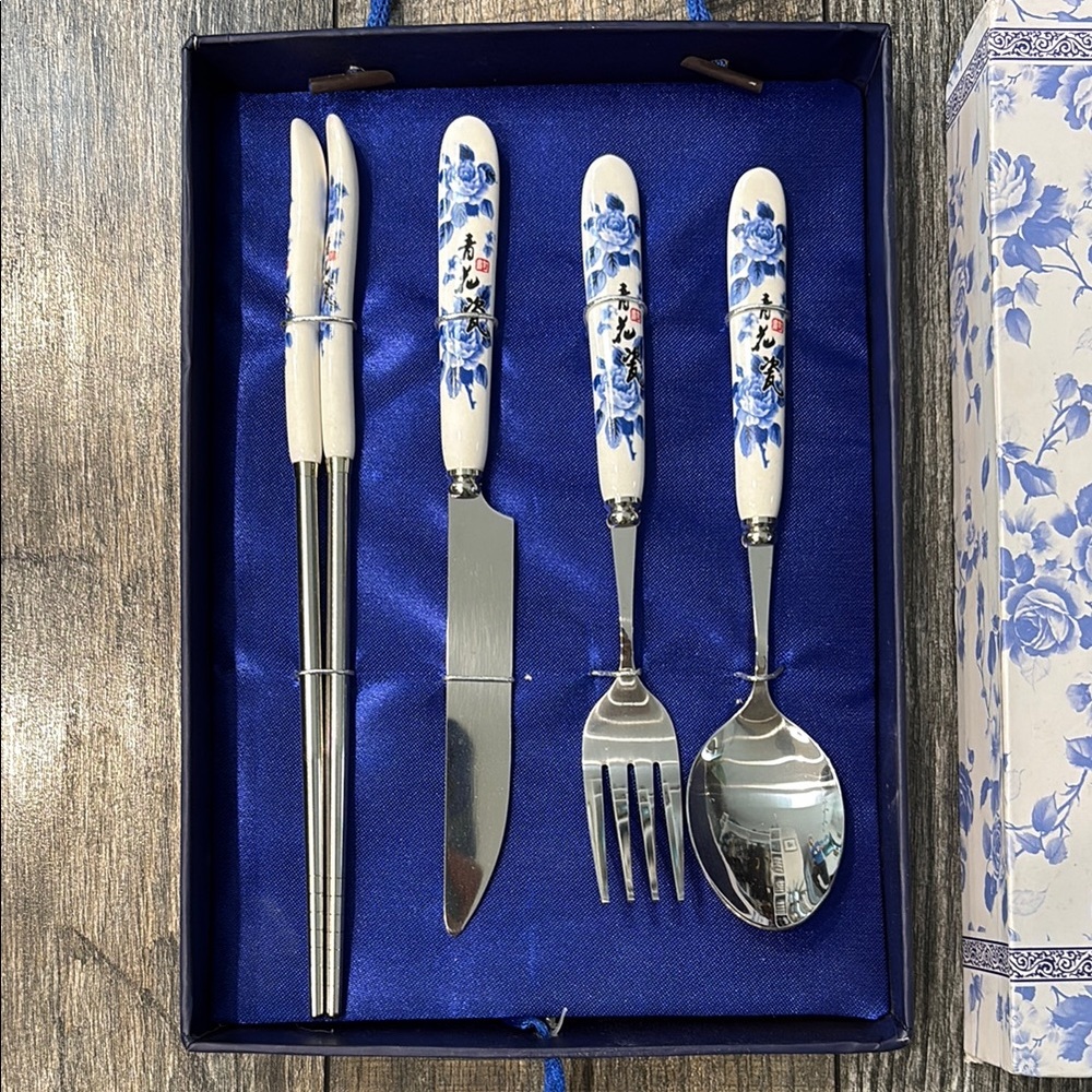 Blue Floral Ceramic Handle Cutlery Set - 5-Piece Home Dining Set
